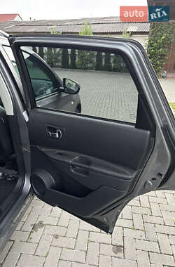 Внедорожник / Кроссовер Nissan Qashqai+2 2013 в 