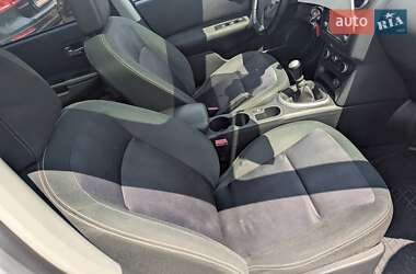 Внедорожник / Кроссовер Nissan Qashqai+2 2012 в 