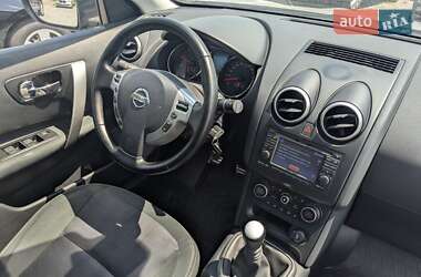 Внедорожник / Кроссовер Nissan Qashqai+2 2012 в 