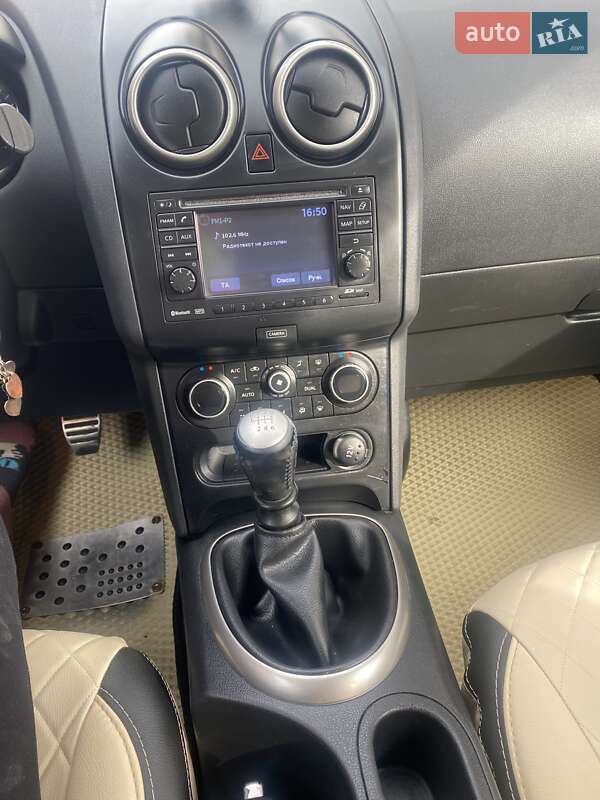 Внедорожник / Кроссовер Nissan Qashqai+2 2012 в Ивано-Франковске