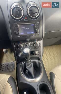 Внедорожник / Кроссовер Nissan Qashqai+2 2012 в 
