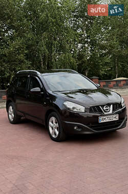 Внедорожник / Кроссовер Nissan Qashqai+2 2011 в Ровно