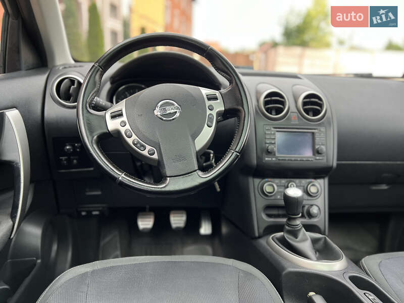 Внедорожник / Кроссовер Nissan Qashqai+2 2011 в Стрые