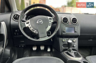 Внедорожник / Кроссовер Nissan Qashqai+2 2011 в 