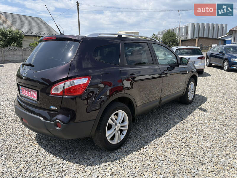 Внедорожник / Кроссовер Nissan Qashqai+2 2010 в Снятине