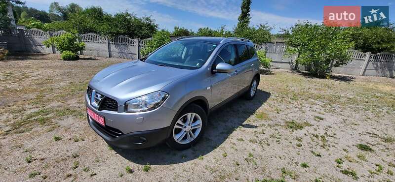 Внедорожник / Кроссовер Nissan Qashqai+2 2011 в 