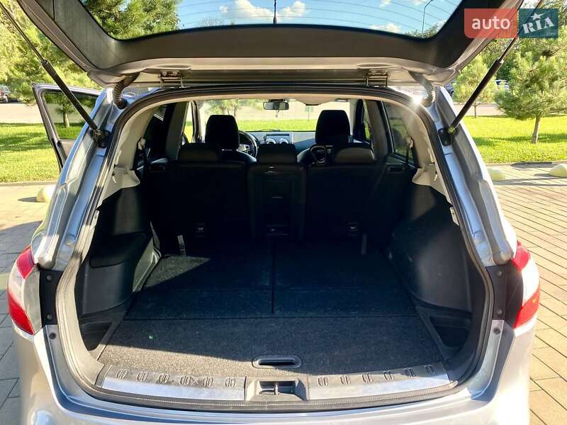 Внедорожник / Кроссовер Nissan Qashqai+2 2010 в Краматорске