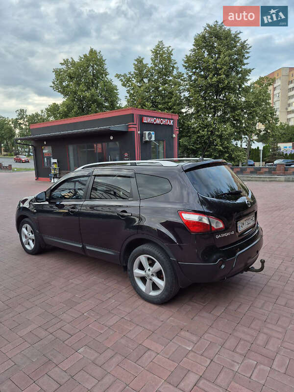Внедорожник / Кроссовер Nissan Qashqai+2 2011 в Ровно
