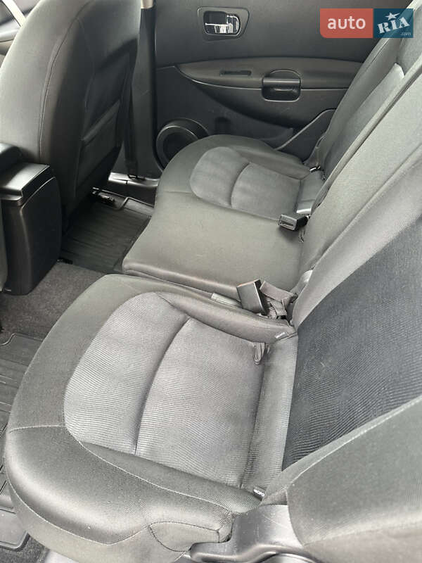 Внедорожник / Кроссовер Nissan Qashqai+2 2011 в Ровно