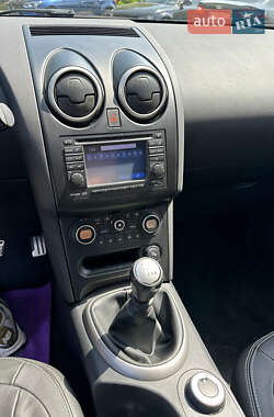 Позашляховик / Кросовер Nissan Qashqai+2 2011 в 
