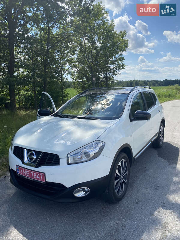 Внедорожник / Кроссовер Nissan Qashqai+2 2011 в Черкассах