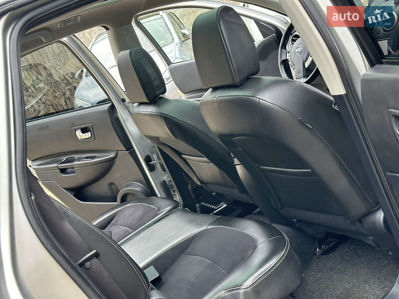 Позашляховик / Кросовер Nissan Qashqai+2 2013 в Стрию