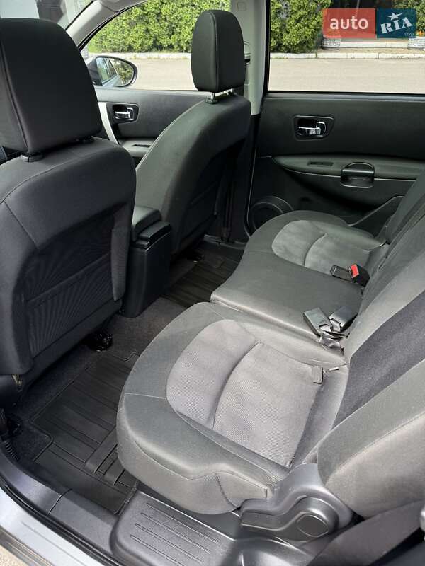 Позашляховик / Кросовер Nissan Qashqai+2 2012 в Києві