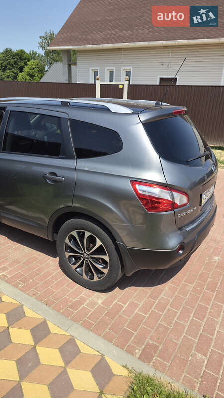 Внедорожник / Кроссовер Nissan Qashqai+2 2011 в Чернигове