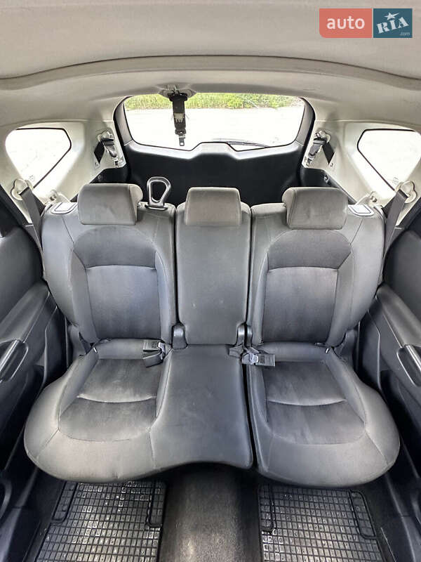 Внедорожник / Кроссовер Nissan Qashqai+2 2012 в Белогородке