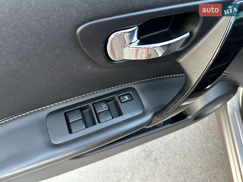 Внедорожник / Кроссовер Nissan Qashqai+2 2013 в Полтаве