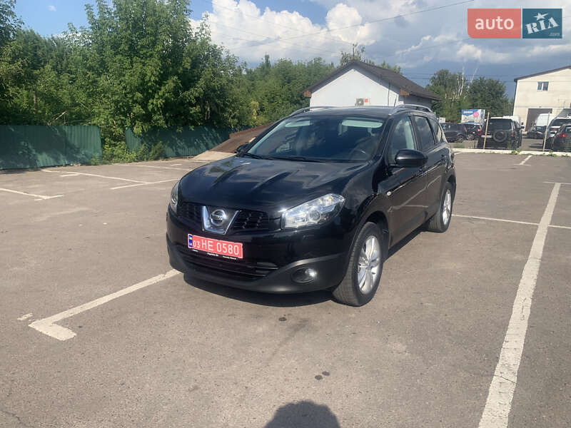 Nissan Qashqai+2 2011