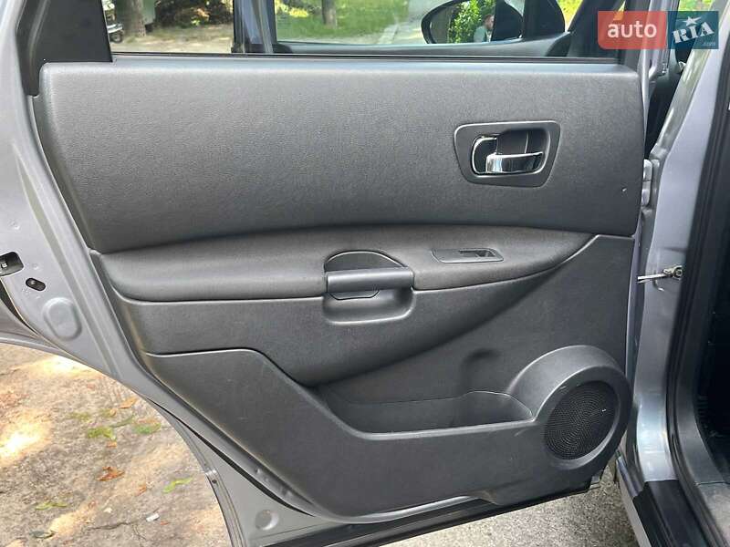 Внедорожник / Кроссовер Nissan Qashqai+2 2010 в Киеве фото 24 Внедорожник / Кроссовер Nissan Qashqai+2 2010 в Киеве