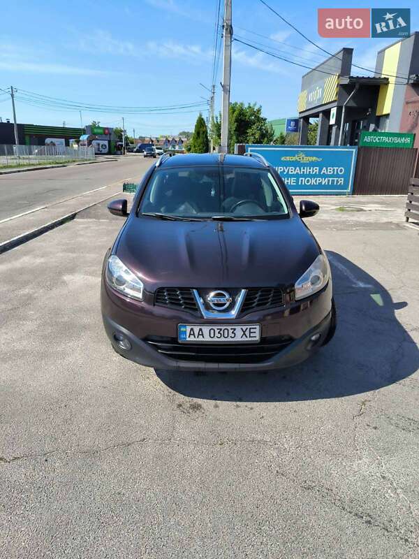 Внедорожник / Кроссовер Nissan Qashqai+2 2010 в Киеве