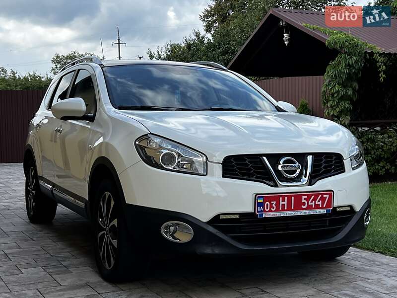 Nissan Qashqai+2 2012