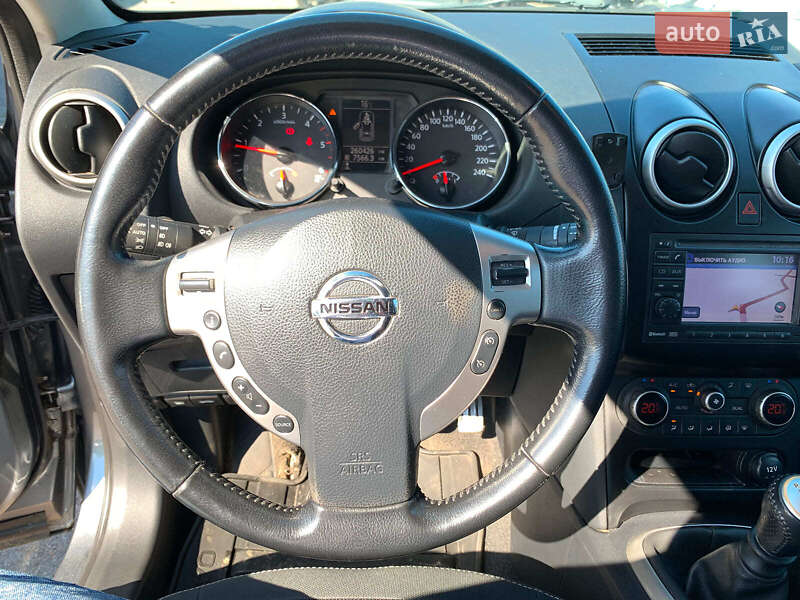 Позашляховик / Кросовер Nissan Qashqai+2 2012 в Вінниці