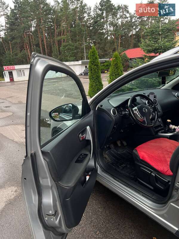 Внедорожник / Кроссовер Nissan Qashqai+2 2011 в Маневичах