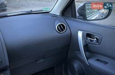 Внедорожник / Кроссовер Nissan Qashqai+2 2012 в 