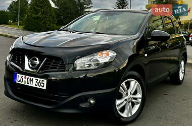 Внедорожник / Кроссовер Nissan Qashqai+2 2011 в 