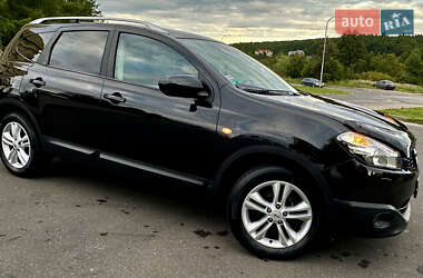Внедорожник / Кроссовер Nissan Qashqai+2 2011 в 
