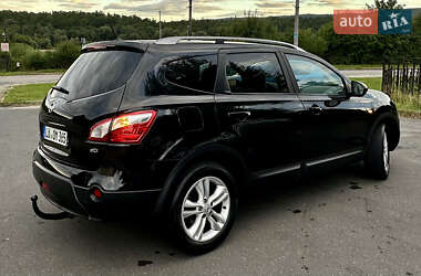 Внедорожник / Кроссовер Nissan Qashqai+2 2011 в 