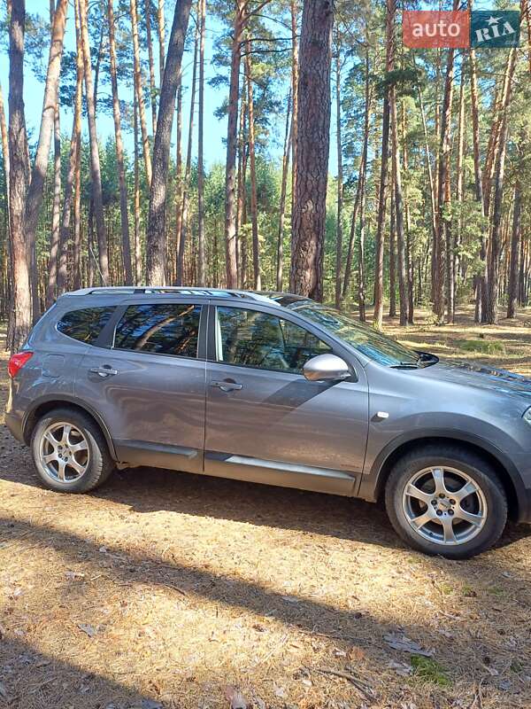 Внедорожник / Кроссовер Nissan Qashqai+2 2009 в Гадяче
