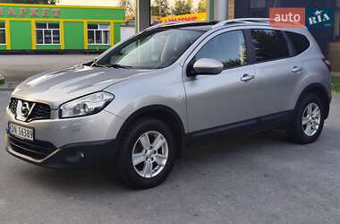 Внедорожник / Кроссовер Nissan Qashqai+2 2011 в Звягеле