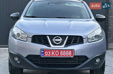 Позашляховик / Кросовер Nissan Qashqai+2 2013 в 