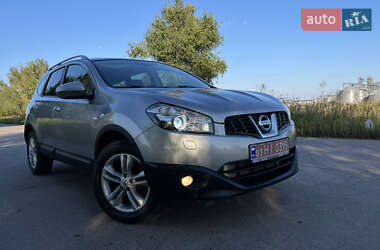 Позашляховик / Кросовер Nissan Qashqai+2 2011 в  фото 2 Позашляховик / Кросовер Nissan Qashqai+2 2011 в