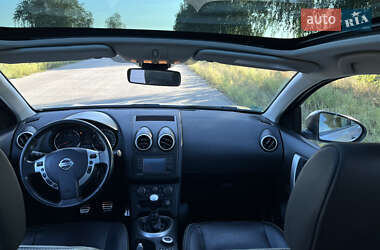 Позашляховик / Кросовер Nissan Qashqai+2 2011 в  фото 34 Позашляховик / Кросовер Nissan Qashqai+2 2011 в