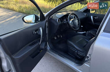 Позашляховик / Кросовер Nissan Qashqai+2 2011 в  фото 21 Позашляховик / Кросовер Nissan Qashqai+2 2011 в
