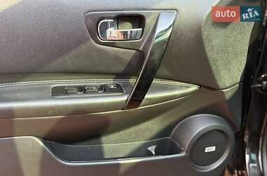 Позашляховик / Кросовер Nissan Qashqai+2 2013 в 