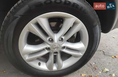 Позашляховик / Кросовер Nissan Qashqai+2 2013 в 