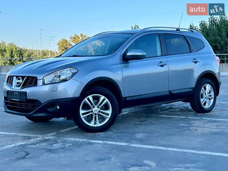 Внедорожник / Кроссовер Nissan Qashqai+2 2012 в Киеве