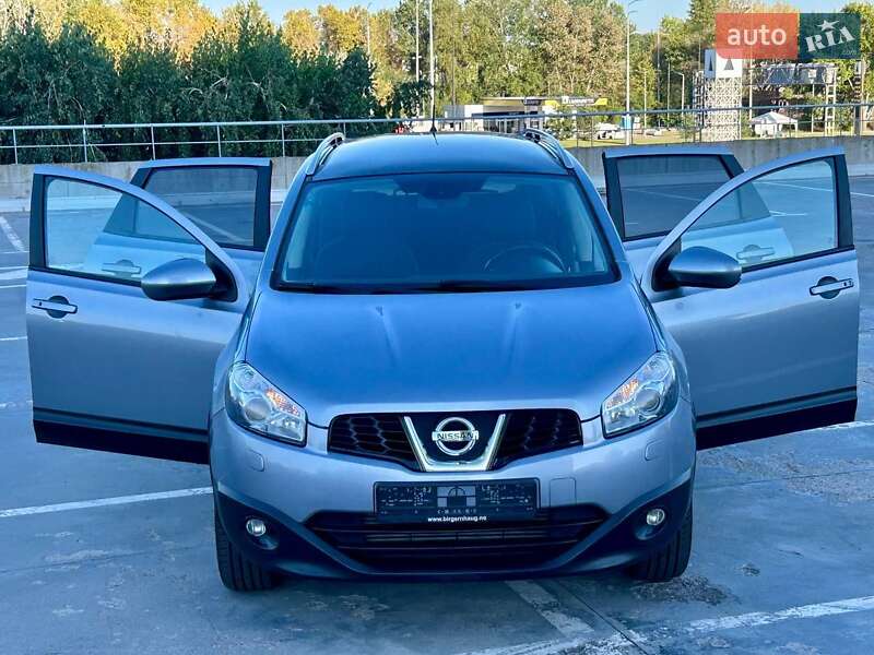 Внедорожник / Кроссовер Nissan Qashqai+2 2012 в Киеве