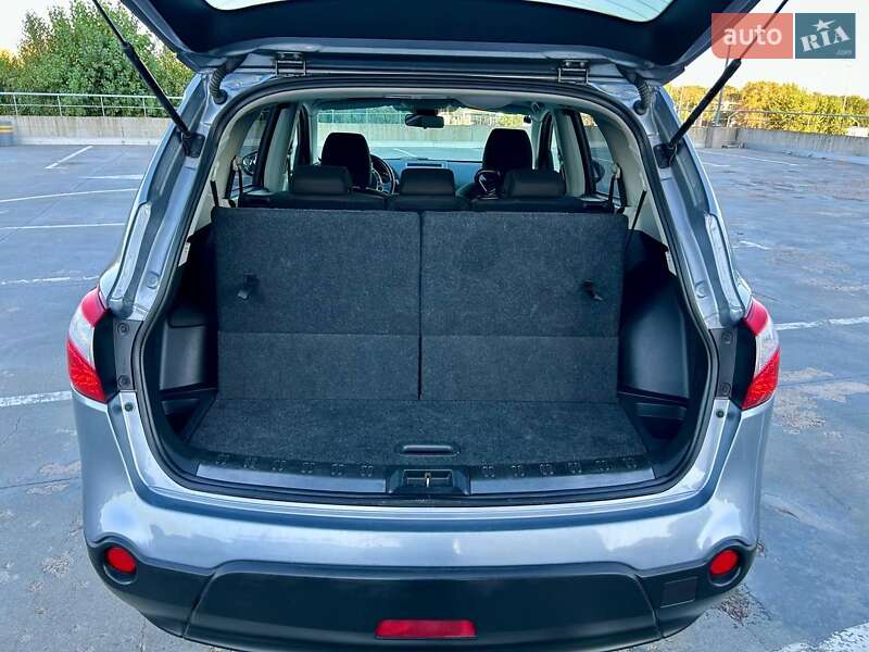 Внедорожник / Кроссовер Nissan Qashqai+2 2012 в Киеве