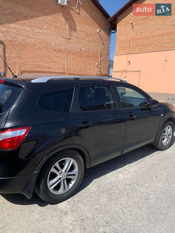 Внедорожник / Кроссовер Nissan Qashqai+2 2010 в Виннице