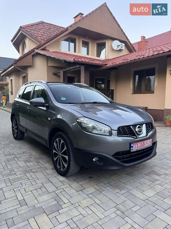 Внедорожник / Кроссовер Nissan Qashqai+2 2012 в Виноградове