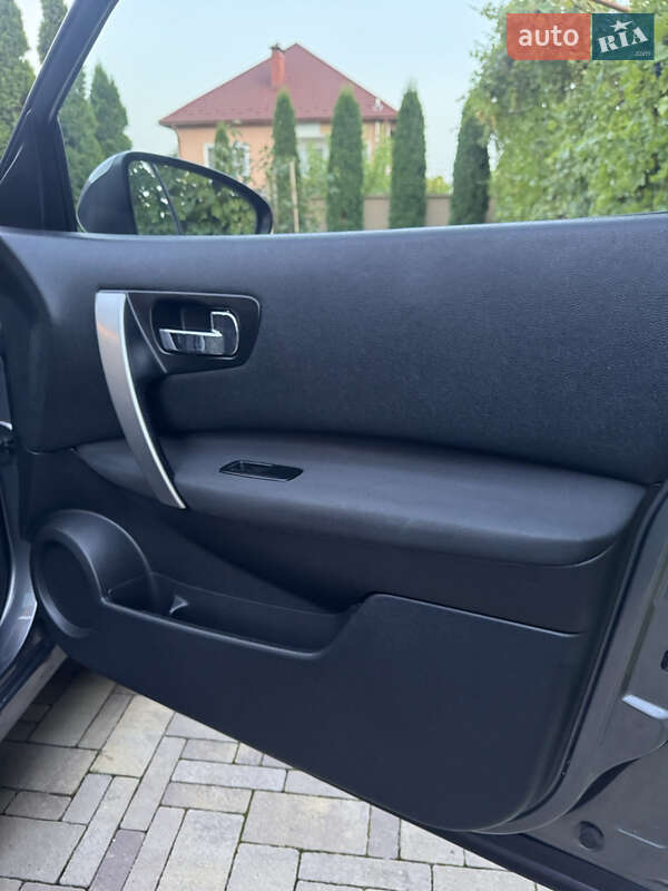 Внедорожник / Кроссовер Nissan Qashqai+2 2012 в Виноградове