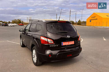 Внедорожник / Кроссовер Nissan Qashqai+2 2010 в 