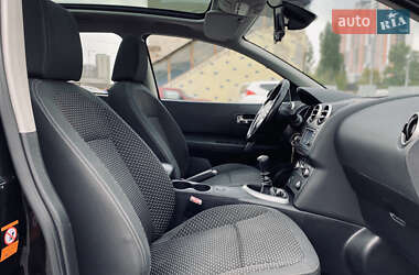 Внедорожник / Кроссовер Nissan Qashqai+2 2010 в 
