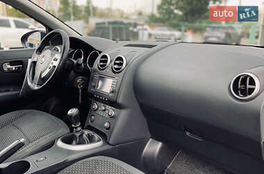 Внедорожник / Кроссовер Nissan Qashqai+2 2010 в 