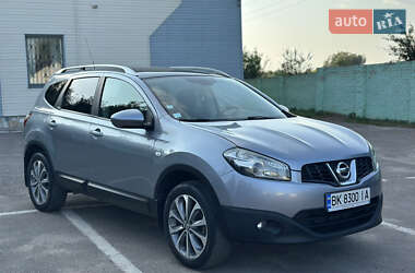 Внедорожник / Кроссовер Nissan Qashqai+2 2010 в 