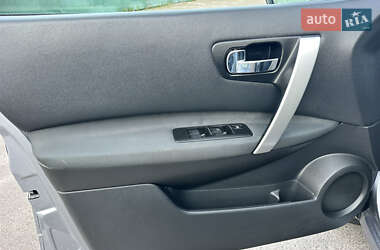 Внедорожник / Кроссовер Nissan Qashqai+2 2010 в 