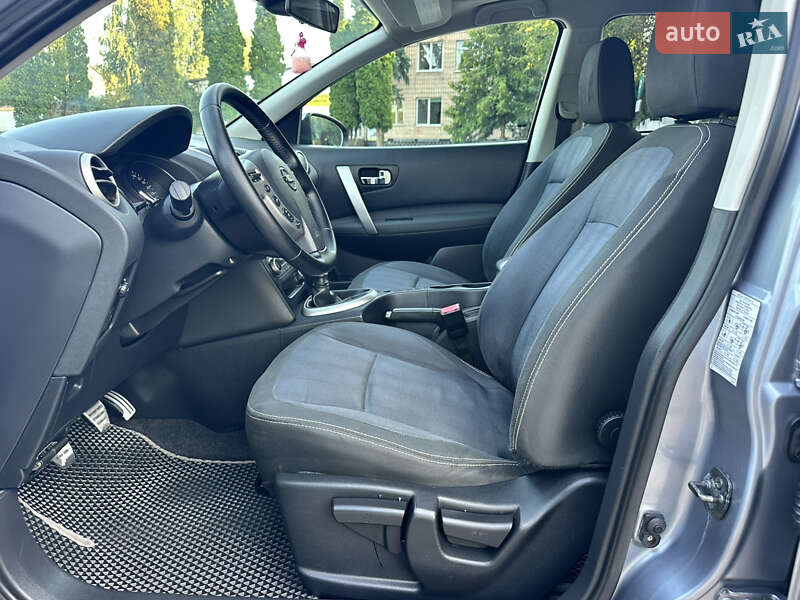 Позашляховик / Кросовер Nissan Qashqai+2 2010 в Дубні